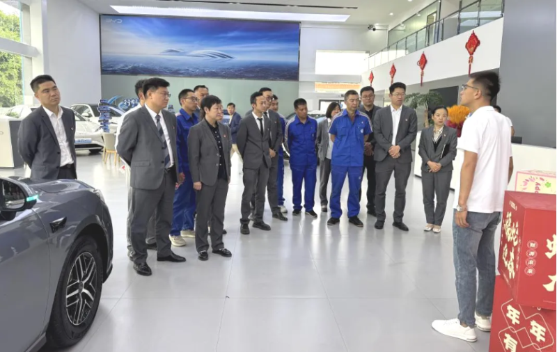 汽贸公司党支部开展“走出去、学进来，改作风、促发展”贯彻中央八项规定精神学习教育走深走实主题党日活动